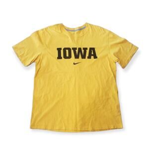 Nike Iowa Yellow Regular Fit Short Sleeved Shirt | Size Extra Large